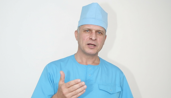 Специалист Назаров на интервью