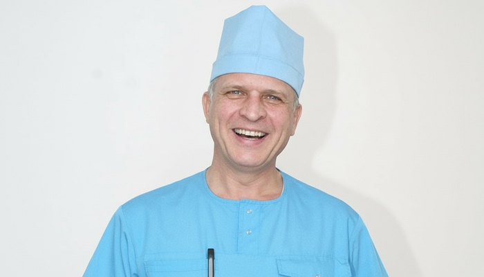 Специалист Назаров даёт интервью